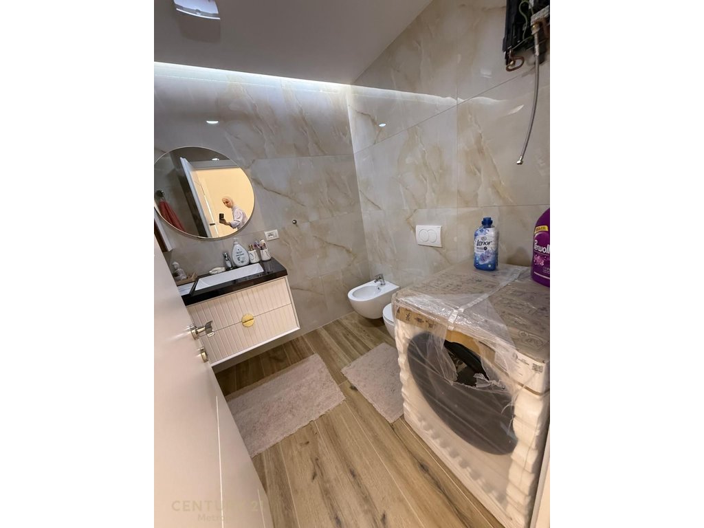 FOR RENT MODERN APARTMENT 2+1+2, NEAR THE CLAN!
