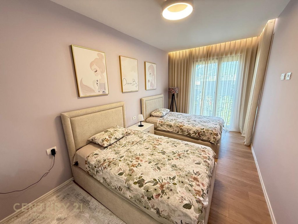 FOR RENT MODERN APARTMENT 2+1+2, NEAR THE CLAN!