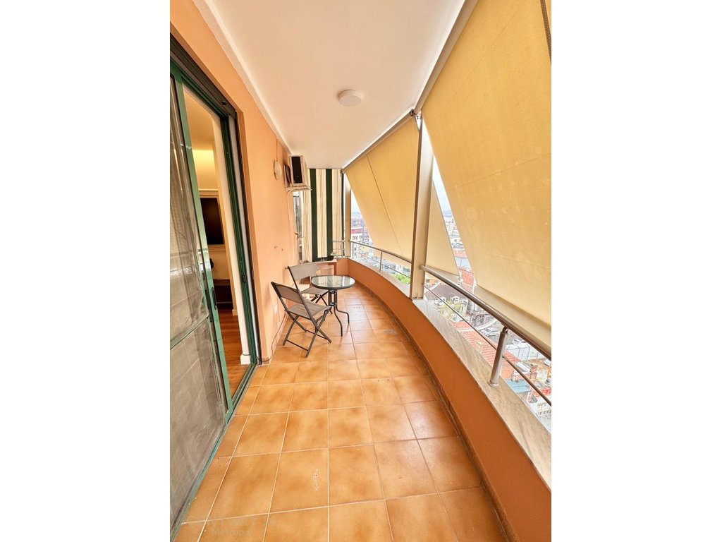 APARTMENT 2+1 NEAR THE NEW MARKET!