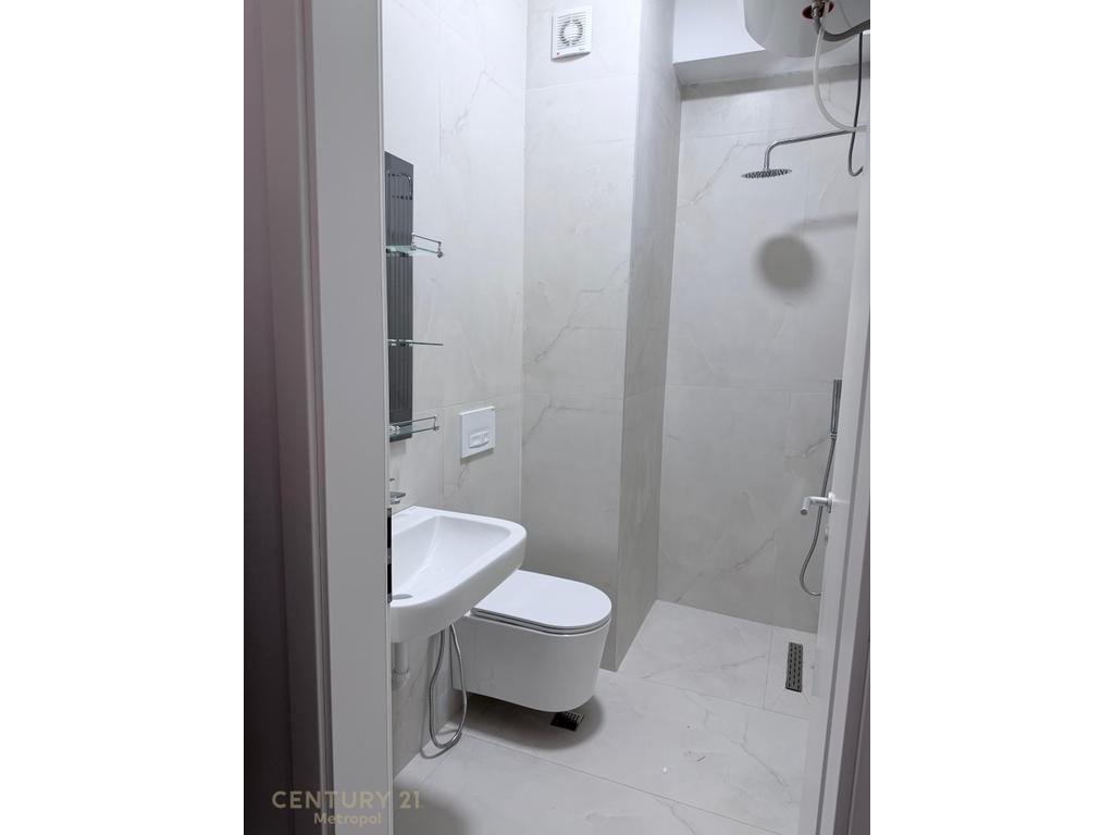 JEPET ME QIRA APARTAMENT 1+1, ALI DEMI!