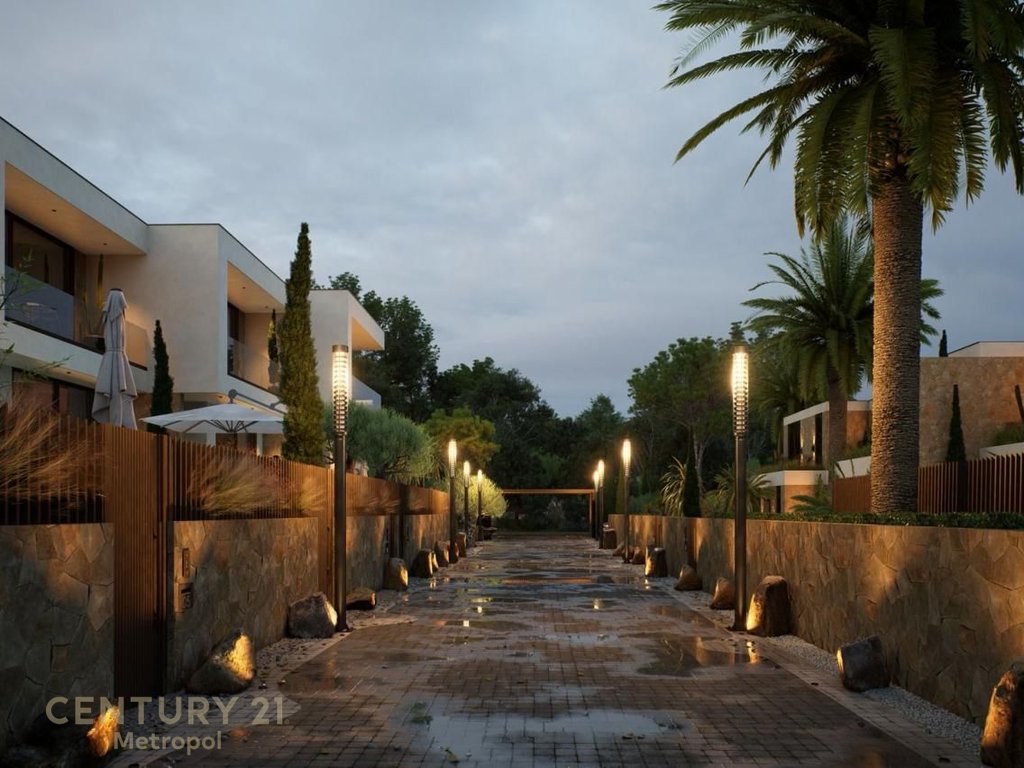 VILLA WITH POOL FOR SALE IN DHERMI!