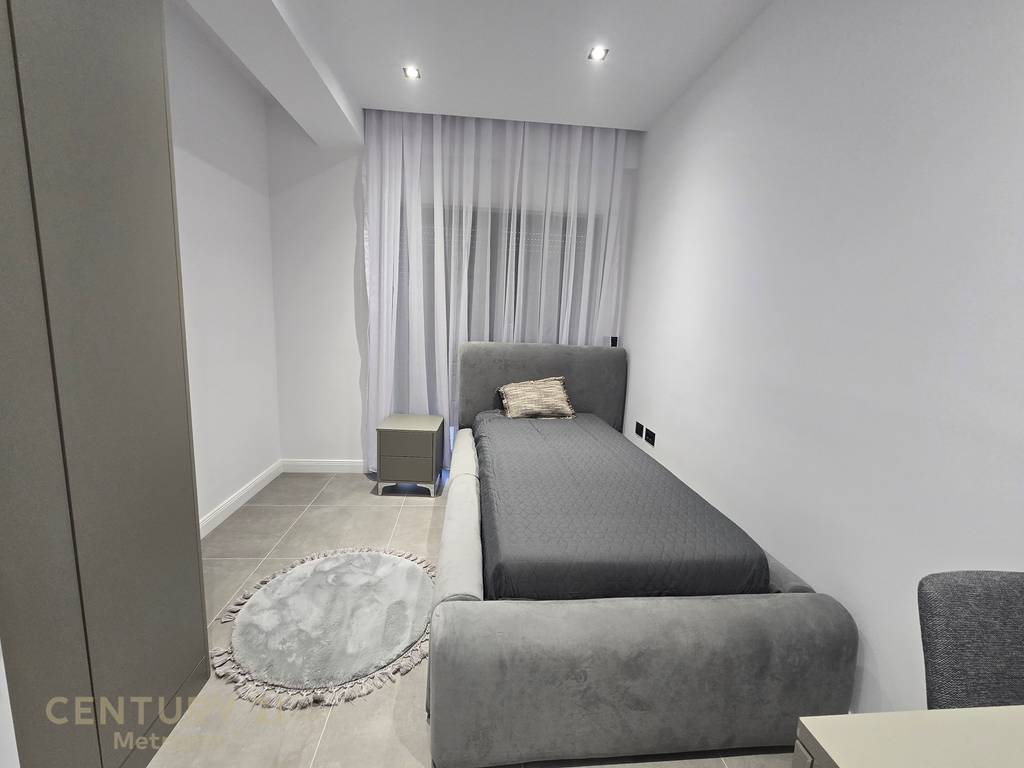 Modern 3+1+2 apartment for rent at 'Kodra e Diellit' Residency!