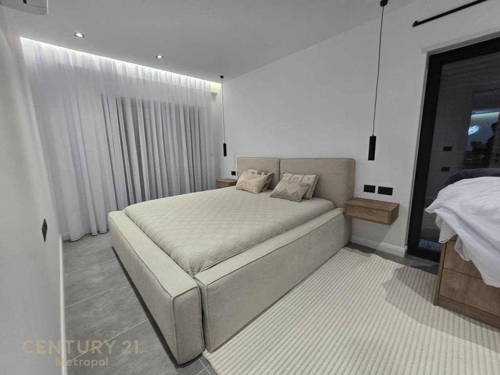 Modern 3+1+2 apartment for rent at 'Kodra e Diellit' Residency!
