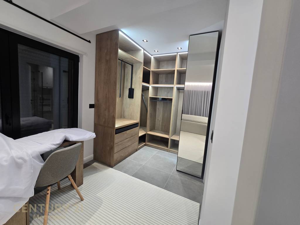 Modern 3+1+2 apartment for rent at 'Kodra e Diellit' Residency!