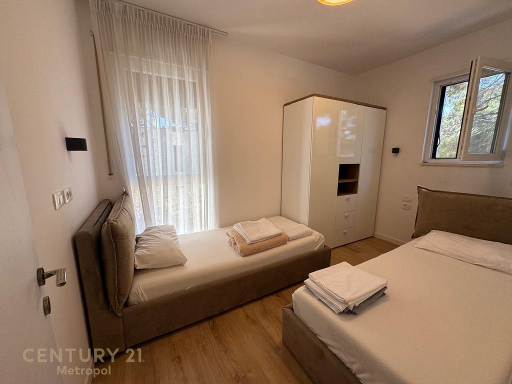 COMMERCIAL PREMISES FOR SALE IN VALA MAR RESIDENCE COMPLEX