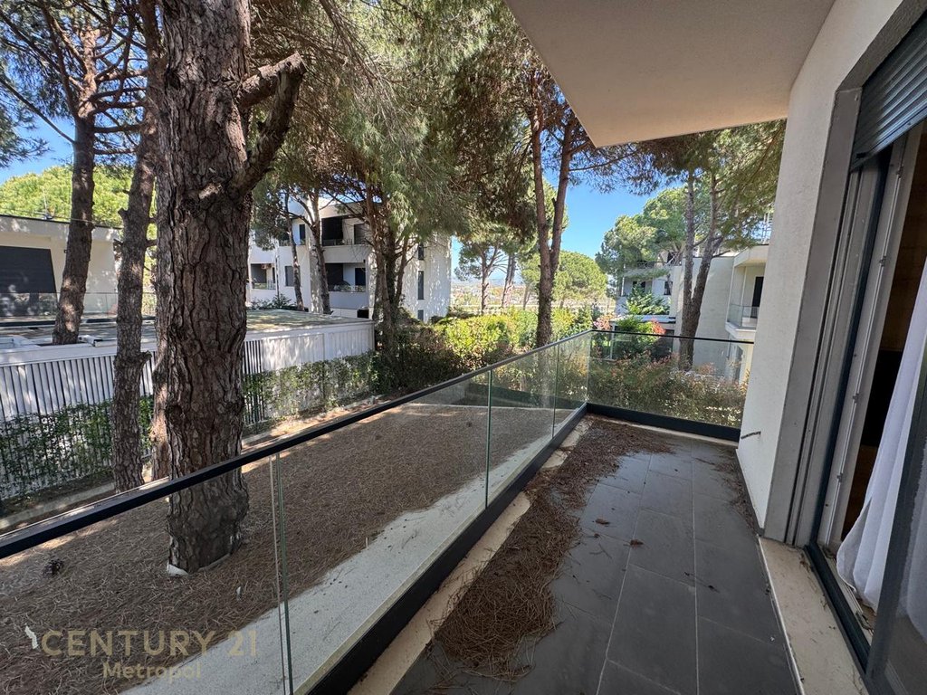 COMMERCIAL PREMISES FOR SALE IN VALA MAR RESIDENCE COMPLEX