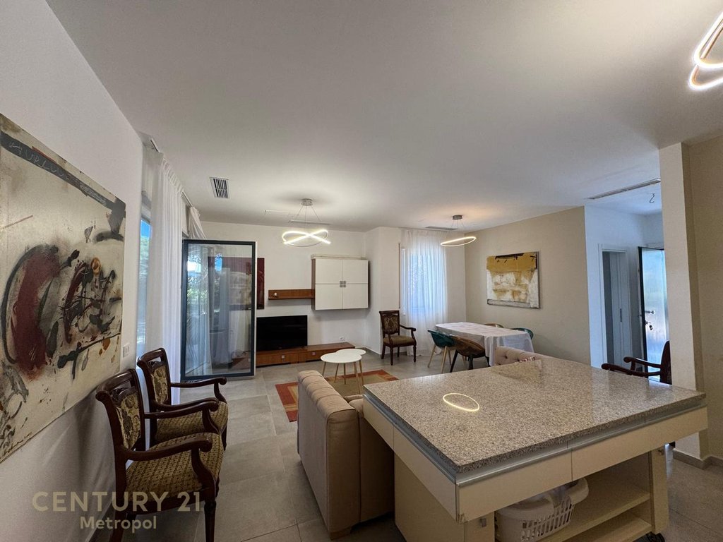 COMMERCIAL PREMISES FOR SALE IN VALA MAR RESIDENCE COMPLEX