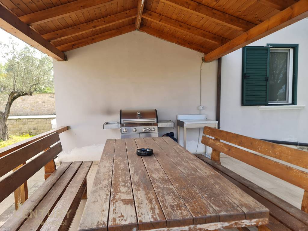 I OFFER INDIVIDUAL VILLA FOR RENT IN MULLET!