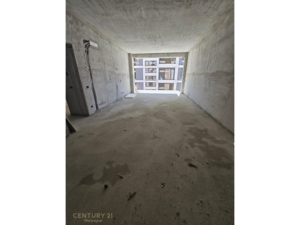2+1 Apartment For Sale in Botanical Zoo Garden, Tirana