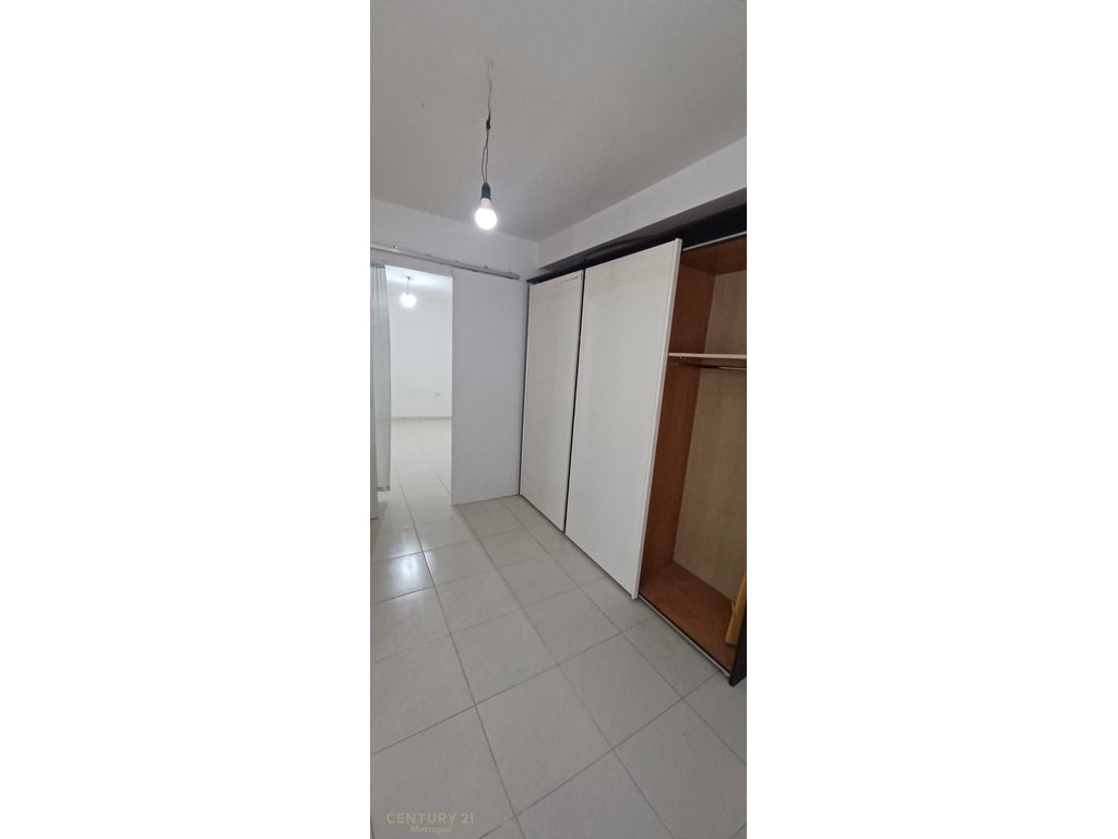 For rent 3+1+2 in Xhamllik