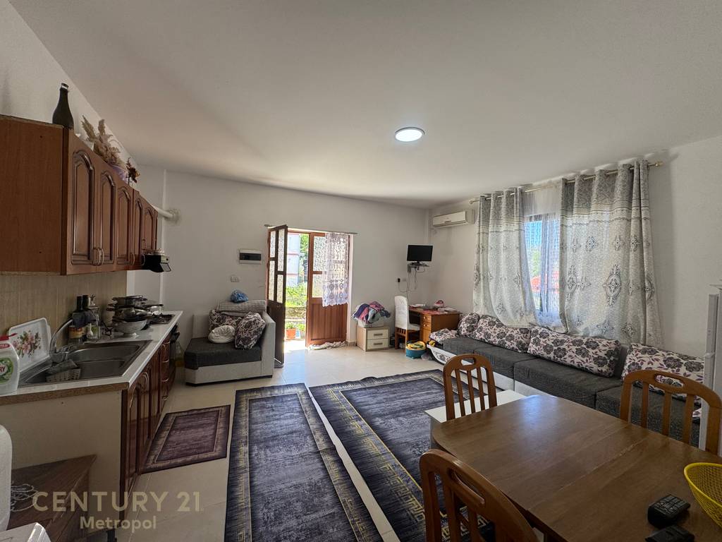 FOR RENT 1+1 APARTMENT ON THE 1ST FLOOR OF A 3-STOREY VILLA NEAR GERMAN VILLAS!