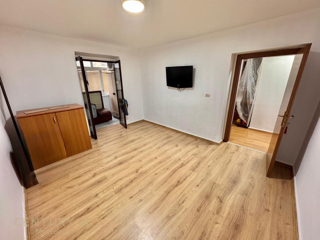 APARTMENT 2+1 FOR RENT, ELBASAN STREET NEAR 7 XHUXHA