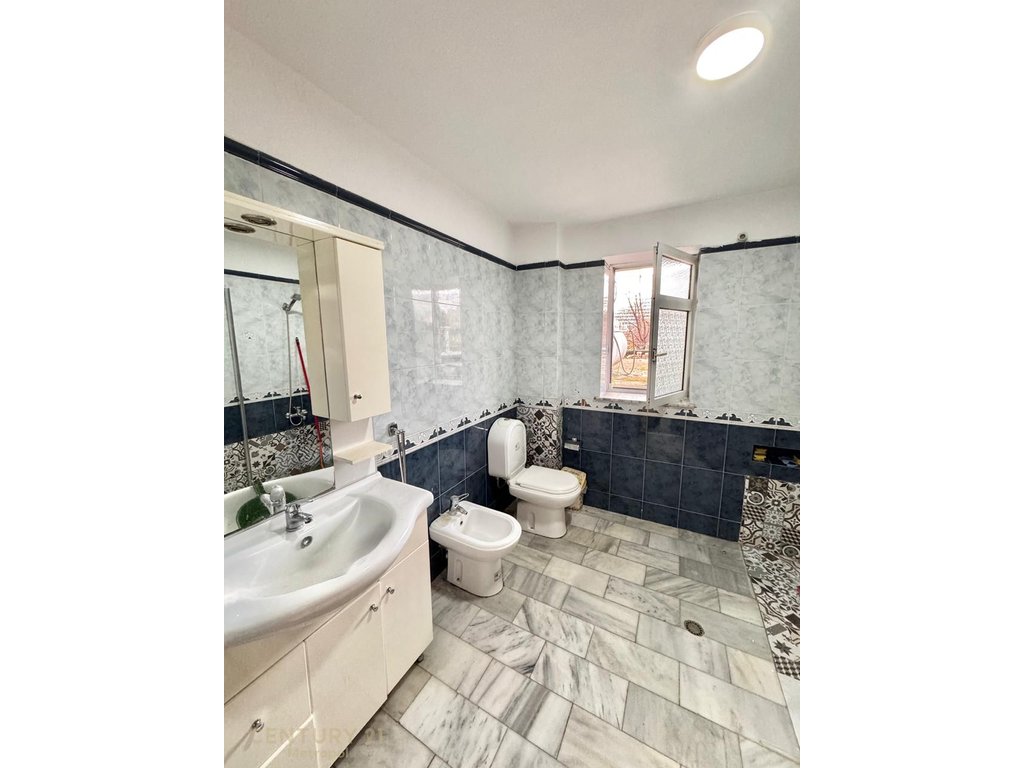 APARTMENT 2+1 FOR RENT, ELBASAN STREET NEAR 7 XHUXHA