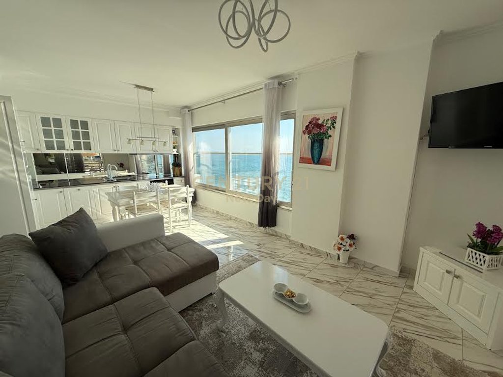 2+1 Apartment for Rent in Currila.