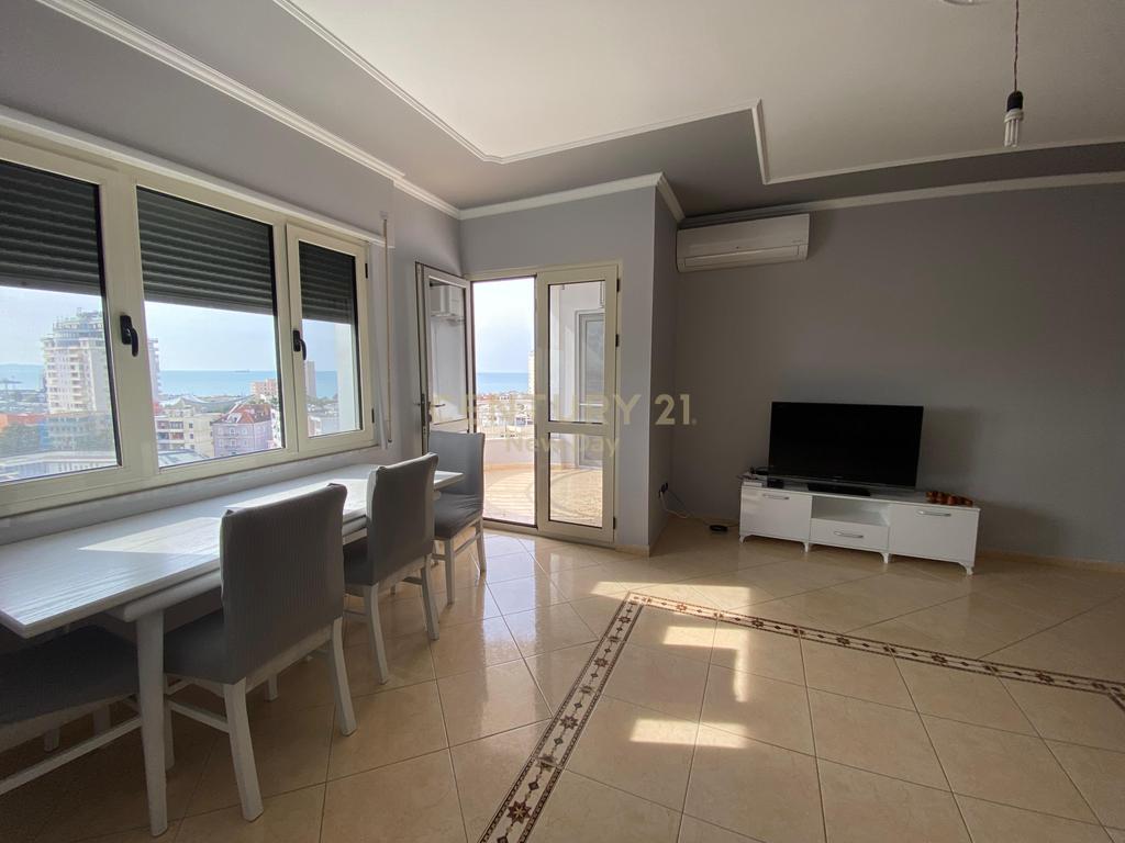 2+1+2T apartment for rent in the center of Durres!