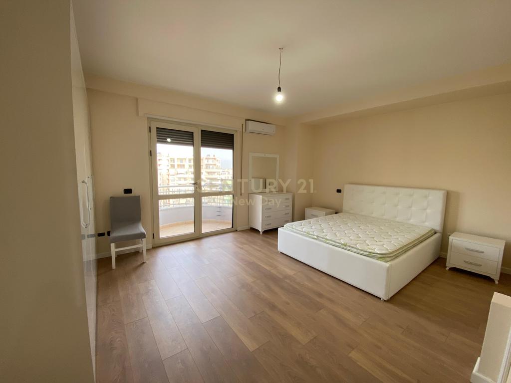 2+1+2T apartment for rent in the center of Durres!