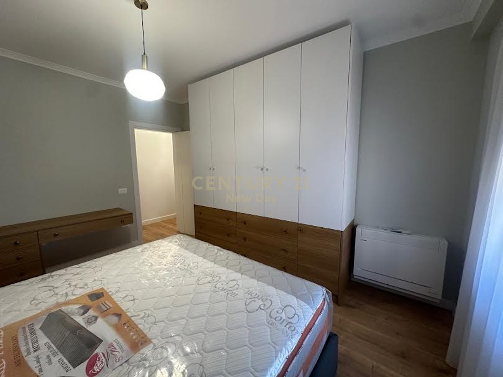 Newly furnished apartment for rent in Pazari Ri.