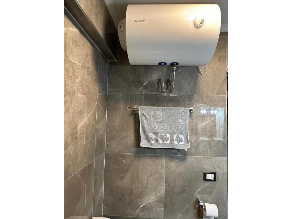 Apartament 1+1 me Qira në Shkëmbi I Kavajës, Durrës - 400€ | 62 m²