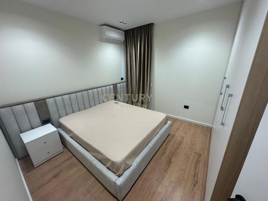 1+1 WITH RENT NEAR BLUE STAR