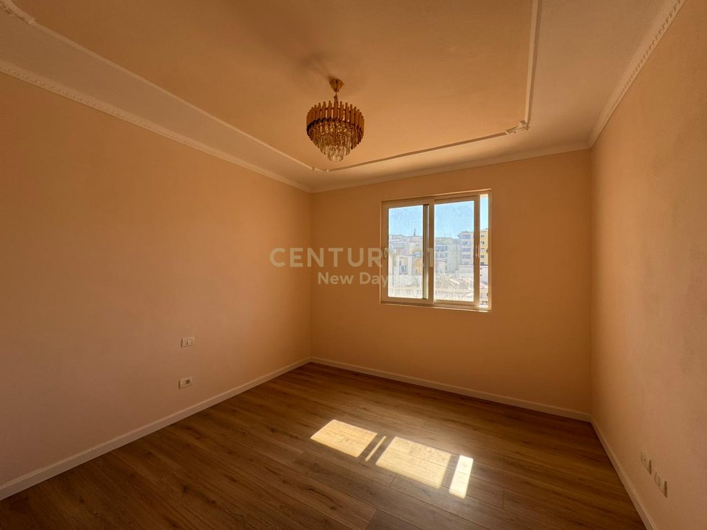 Apartment 2 +1+2T+ 2 Balconies For Sale in Neighborhood No.6, Durrës - 159,000€ | 126 m²