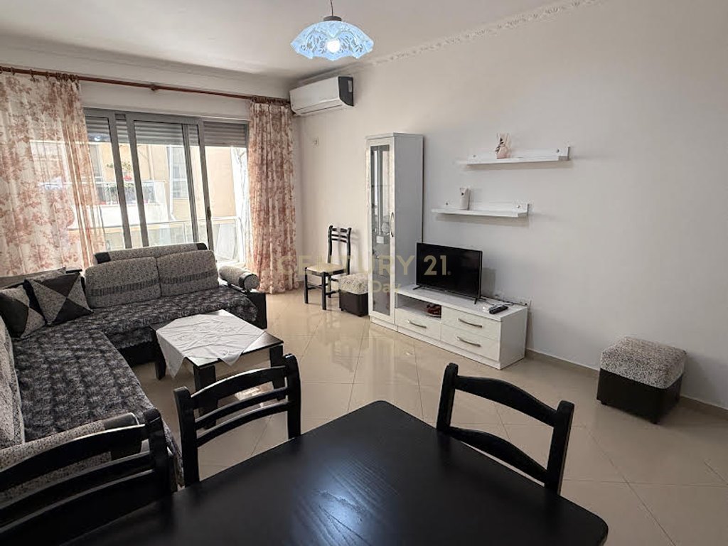 Jepet me qera apartament 2+1 ne vollga!