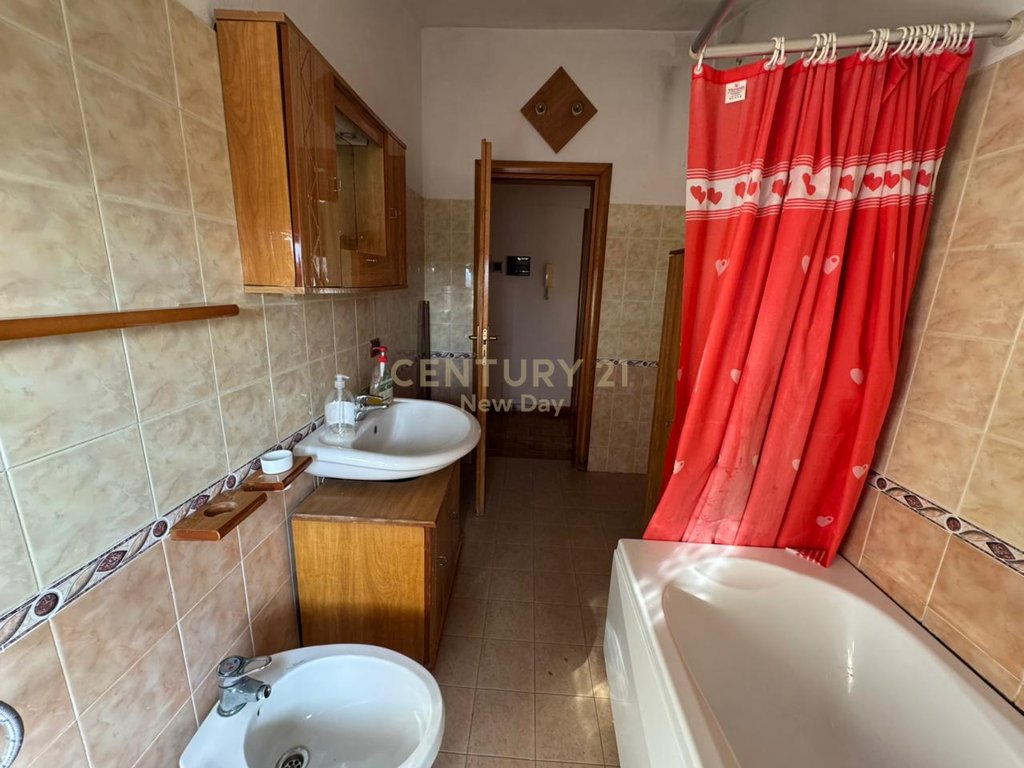 Apartment 2+1+ Veranda For Sale on the Beach, Durrës - 140000€ | 110 m²