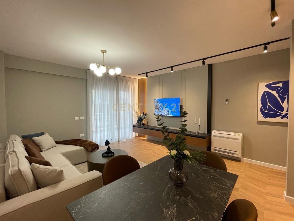 MODERN APARTMENT FOR SALE IN THE BEACH AREA!