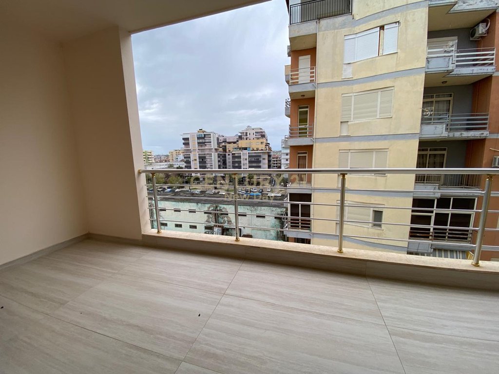 MODERN APARTMENT FOR SALE IN THE BEACH AREA!