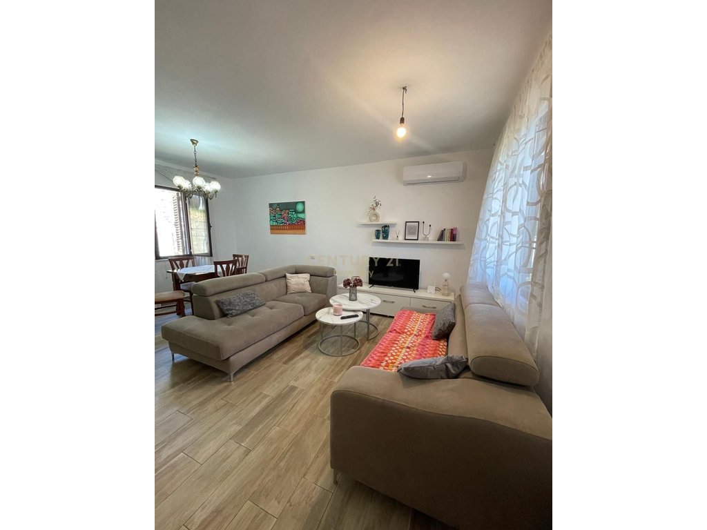 Villas for sale near the Bird Villa!