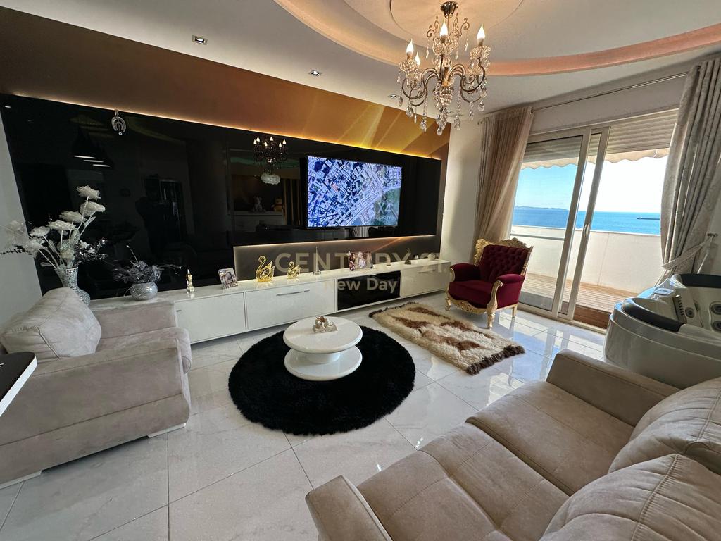 Apartment + Garage for sale with sea view Beach, Durrës - €250,000
