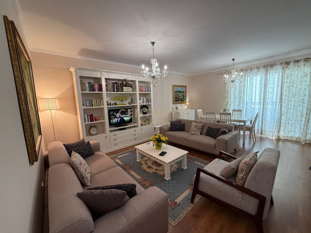 2+1+2 apartment for rent in the Old District area.