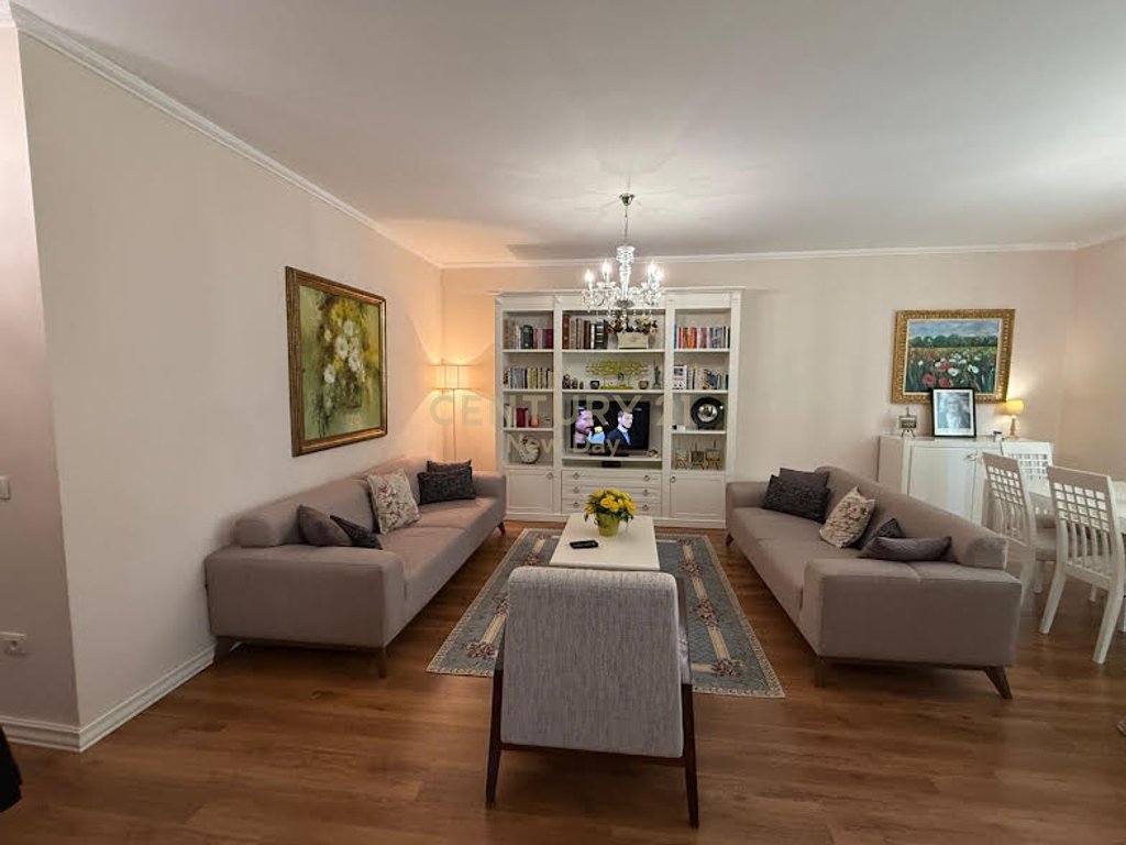 2+1+2 apartment for rent in the Old District area.