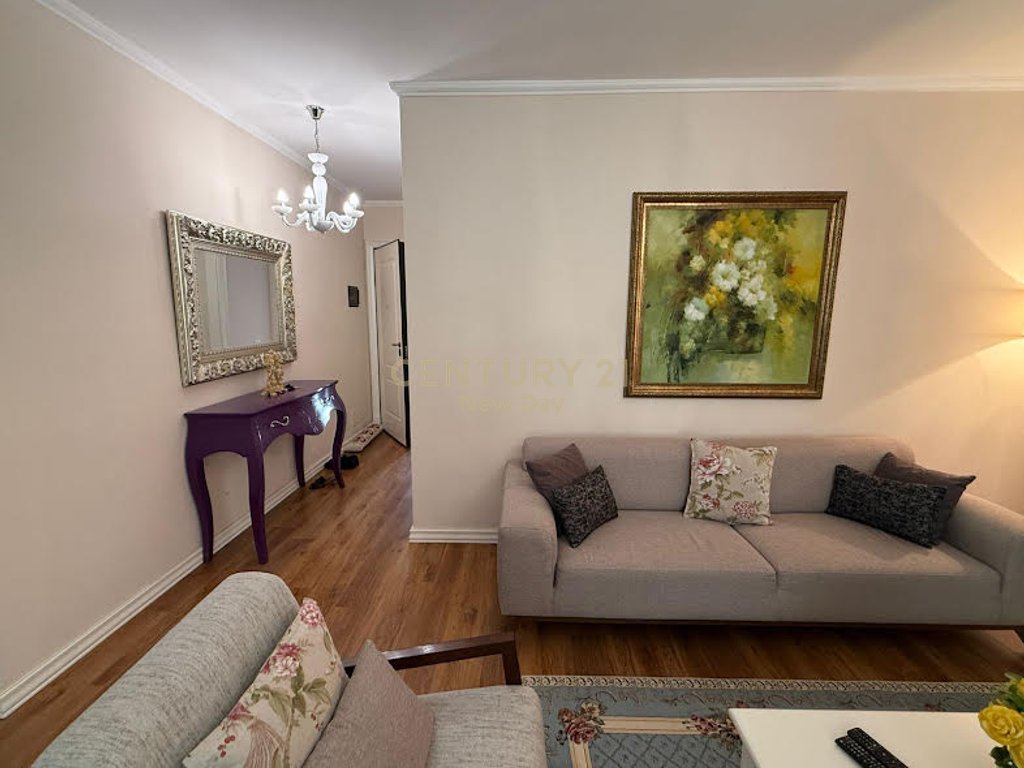 2+1+2 apartment for rent in the Old District area.