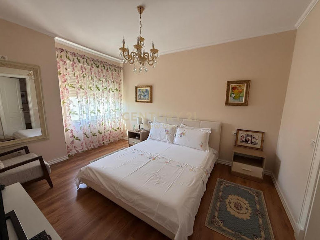 2+1+2 apartment for rent in the Old District area.