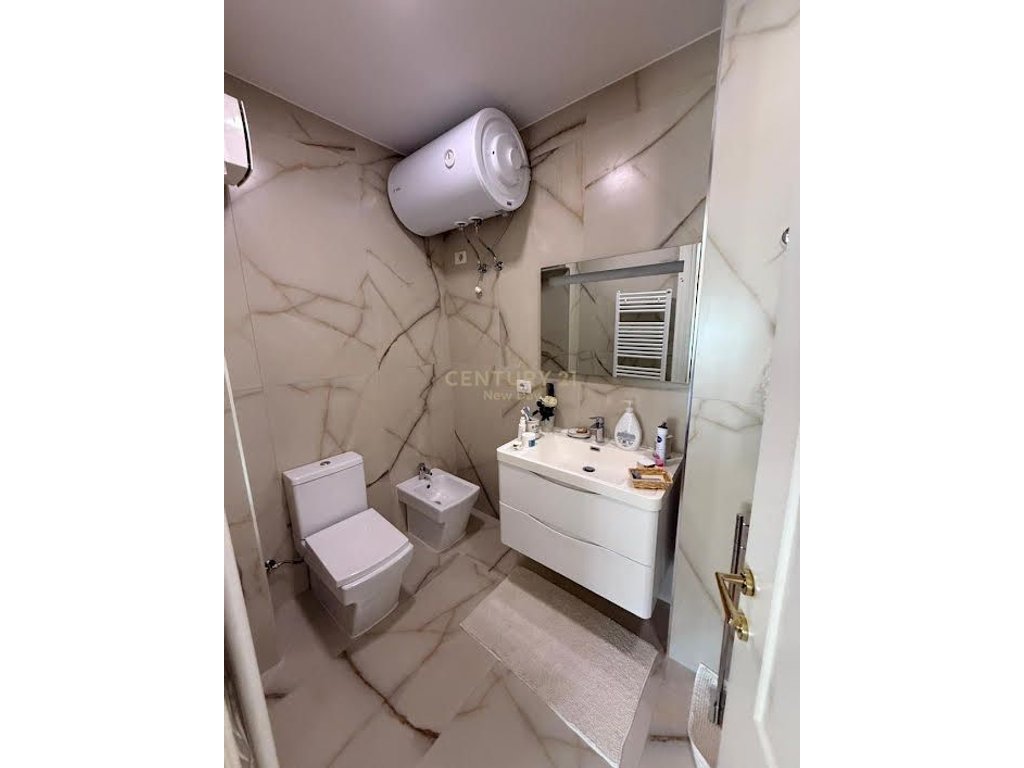 2+1+2 apartment for rent in the Old District area.