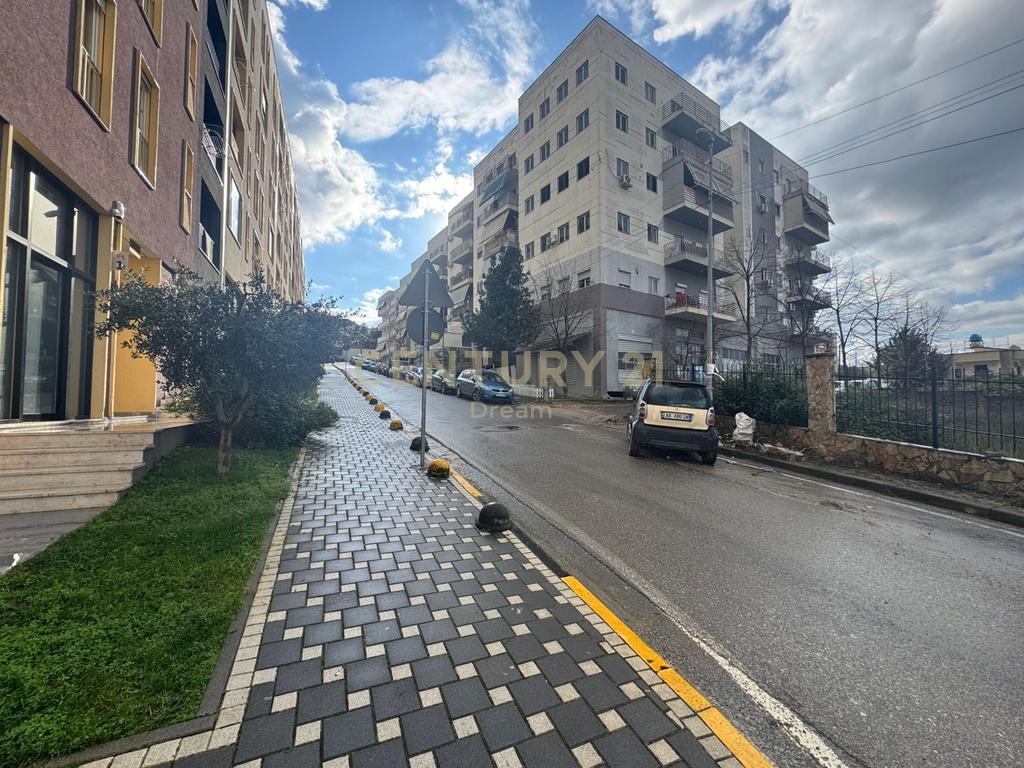 Commercial Unit for Sale – Near Euro 3D Complex