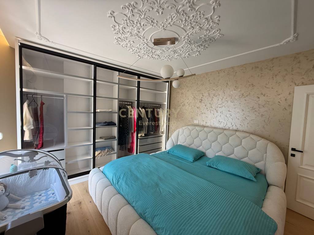 Luxury Apartment 2+1+2 for Sale in the Center