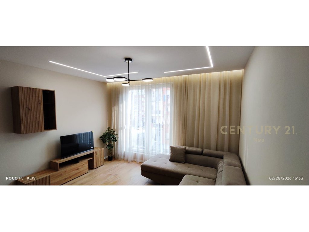 1+1 apartment for rent on Bulevardi i Ri.