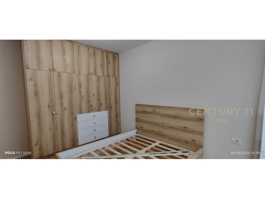 1+1 apartment for rent on Bulevardi i Ri.