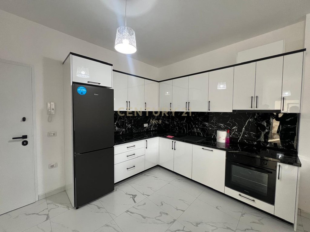 APARTMENT 2+1+PARKING SPACE IN XHAMLLIK