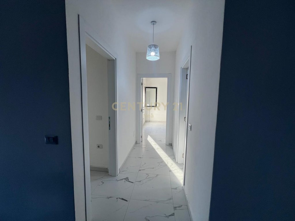 APARTMENT 2+1+PARKING SPACE IN XHAMLLIK