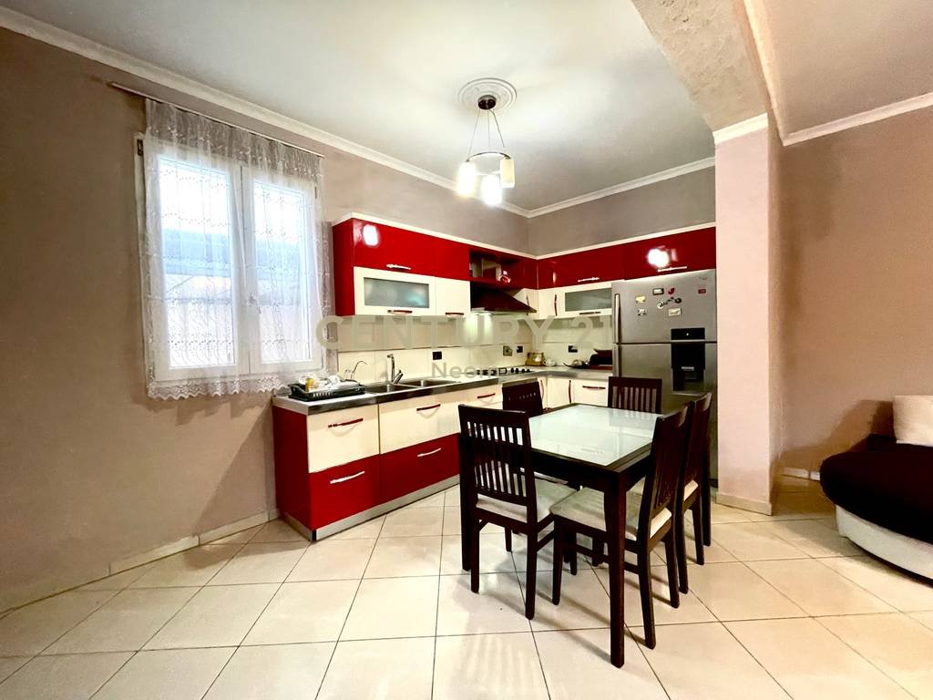 VILLA FOR SALE, 2 FLOORS IN NEW SAUK!