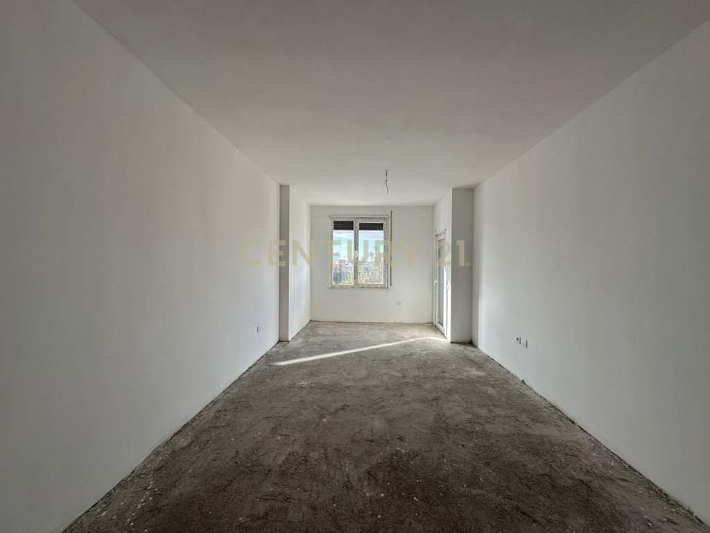 Room for Meeting in Shkoze.