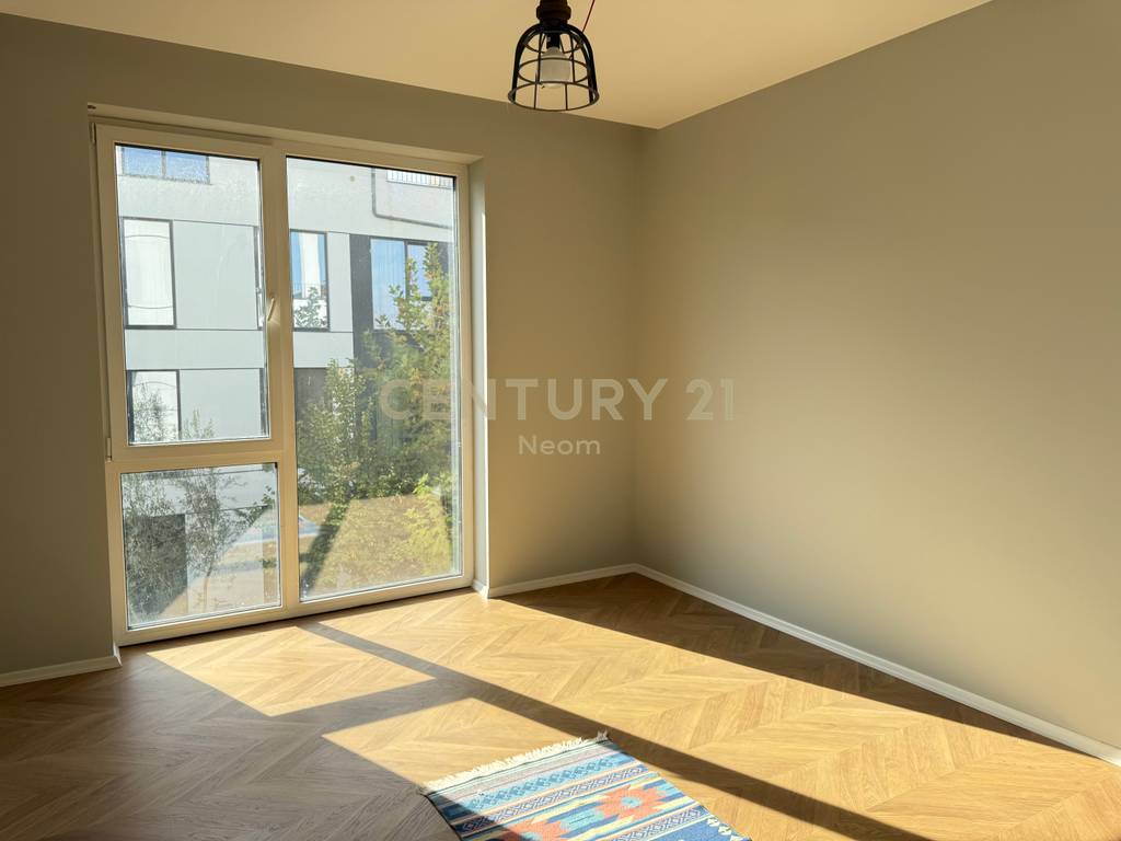 FOR RENT, MODERN APARTMENT 3+1+2+PARKING PLACE, DRIED LAKE!!