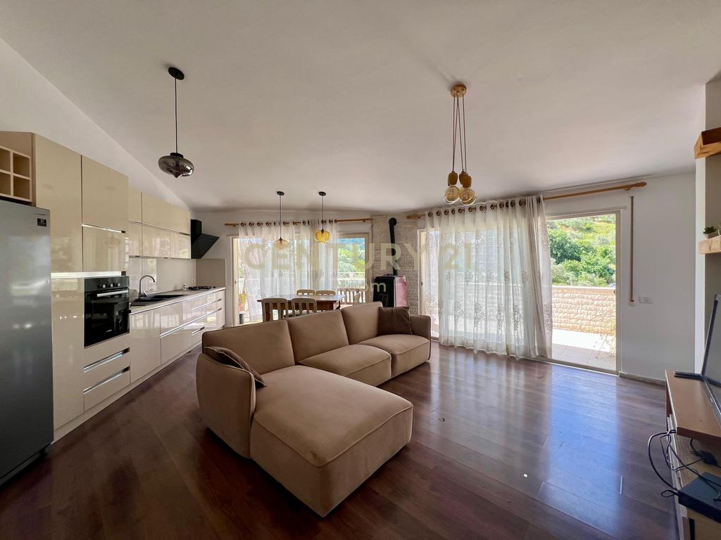 QIRA, APARTMENT 3+1 WITH PARKING SPACE, DRY LAKE!