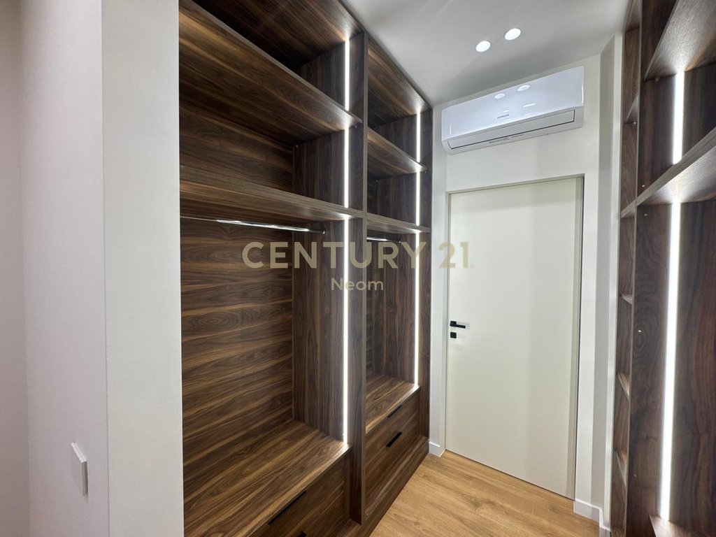 QIRA, PREMIUM APARTMENT 2+1+2+YARD with PARKING SPACE ‼️