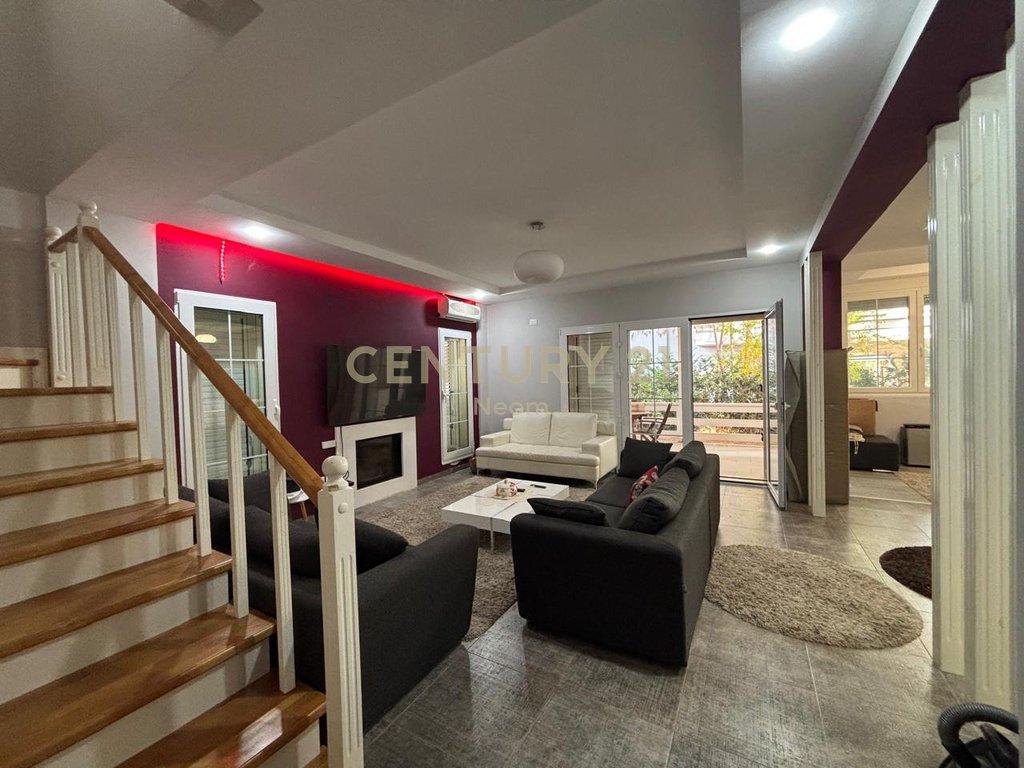 APARTMENT 4+1 WITH YARD FOR SALE AT LURA 1 IN LALZ BAY