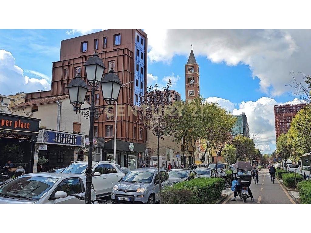 Commercial Space for Sale – Kavaja Street