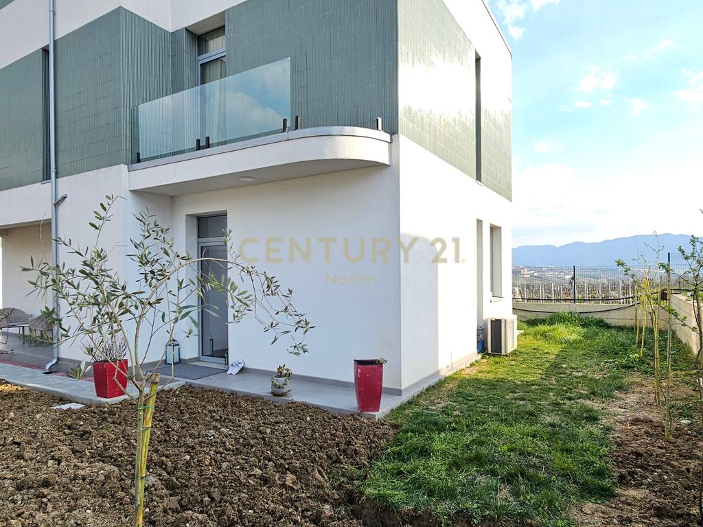 3-STOREY INDIVIDUAL VILLAS FOR SALE IN FARKE