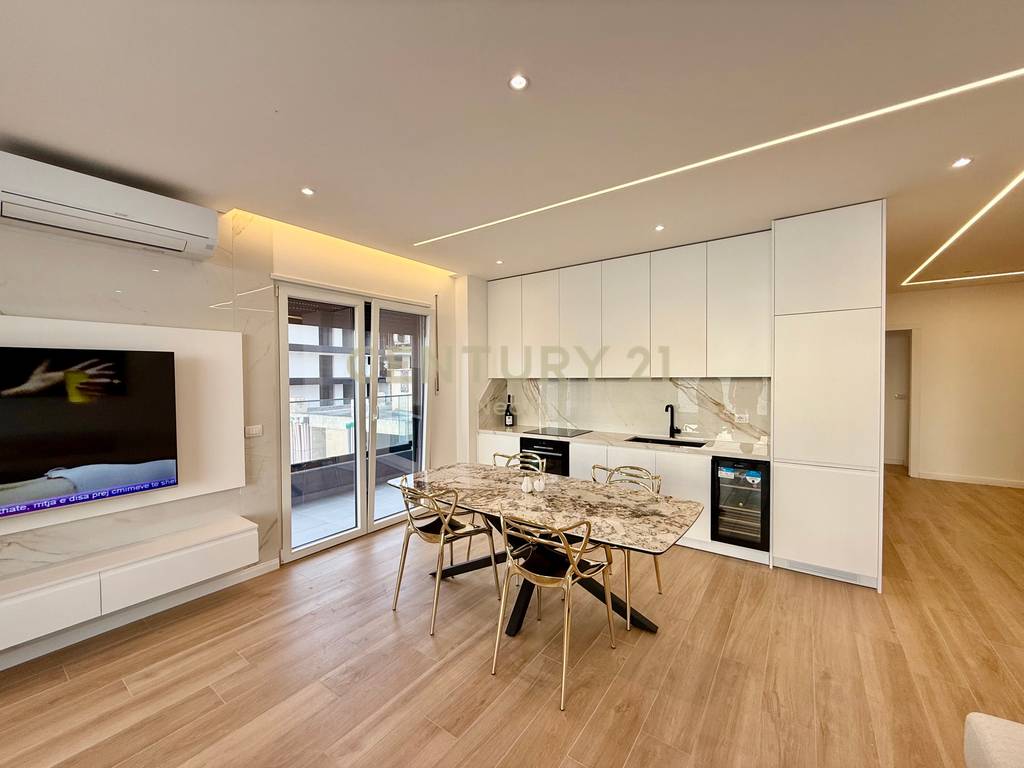 SHITET APARTMENT MODERN ME SUPER PAMJE SHENGJIN